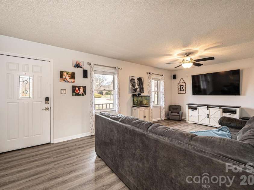 2487 Ashford Drive, Newton, NC 28658.  MLS# CAR4430929, YatesRealty ID 54536. 