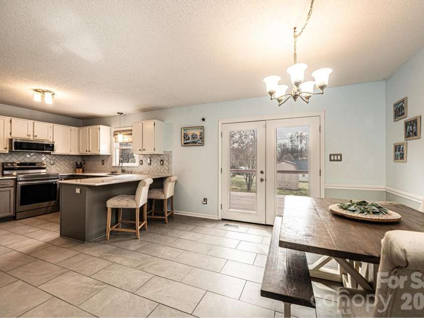 2487 Ashford Drive, Newton, NC 28658.  MLS# CAR4430929, YatesRealty ID 54536. 