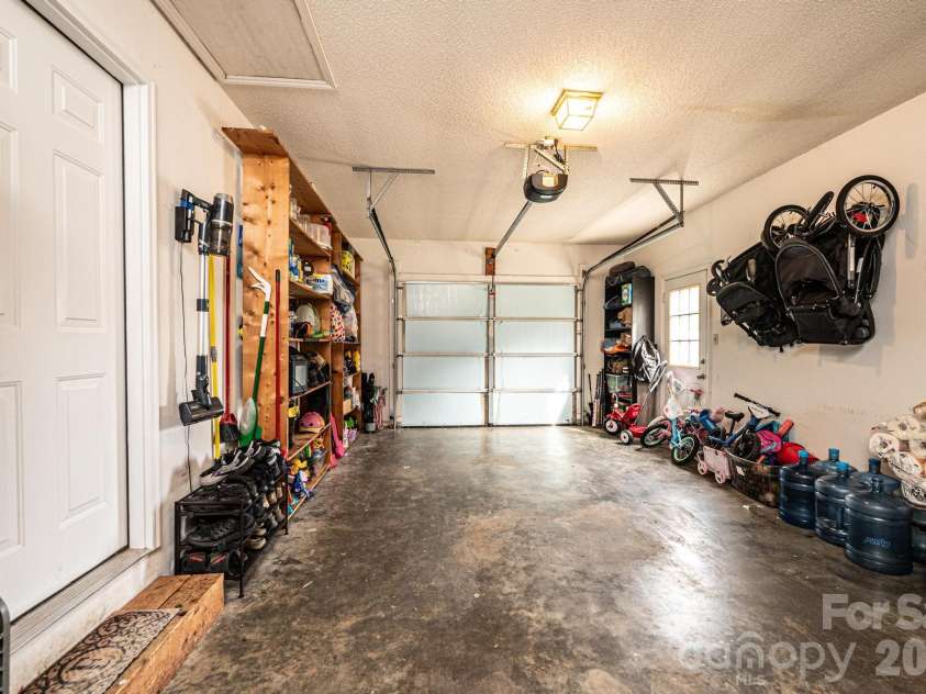 2487 Ashford Drive, Newton, NC 28658.  MLS# CAR4430929, YatesRealty ID 54536. 
