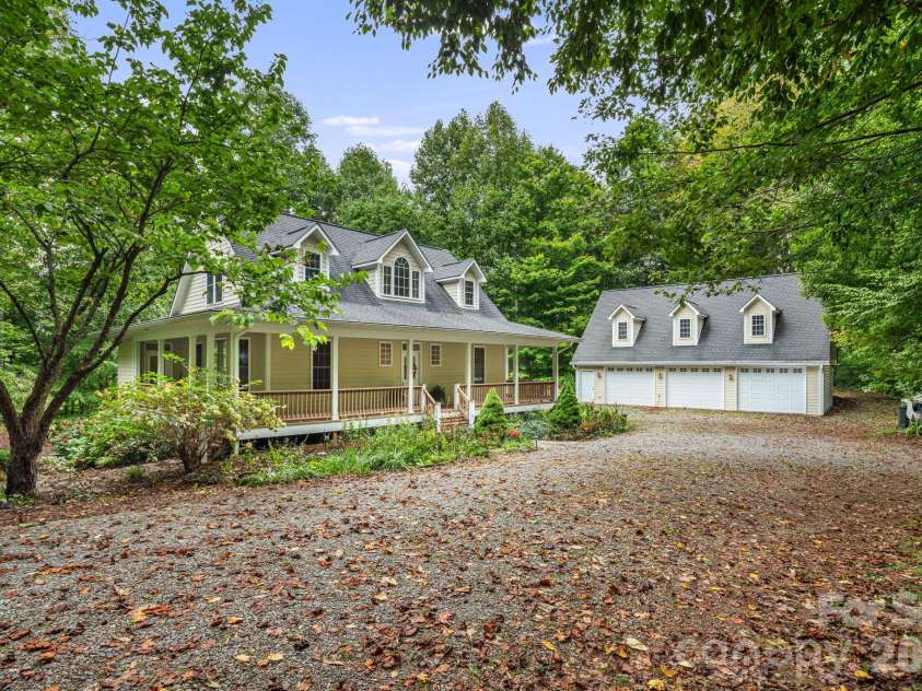 95 Ashworth Drive, Fairview, NC 28730.  MLS# CAR4402012, YatesRealty ID 54538. 