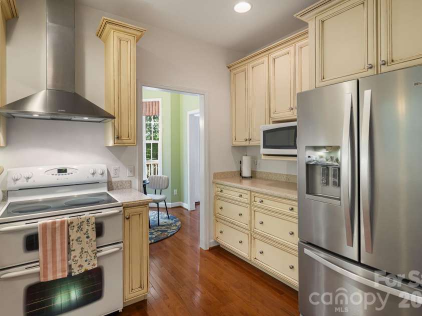 95 Ashworth Drive, Fairview, NC 28730.  MLS# CAR4402012, YatesRealty ID 54538. 