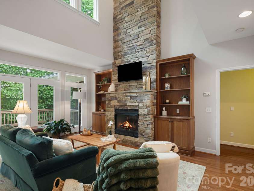 95 Ashworth Drive, Fairview, NC 28730.  MLS# CAR4402012, YatesRealty ID 54538. 