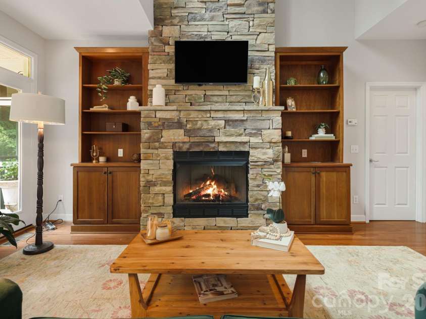 95 Ashworth Drive, Fairview, NC 28730.  MLS# CAR4402012, YatesRealty ID 54538. 