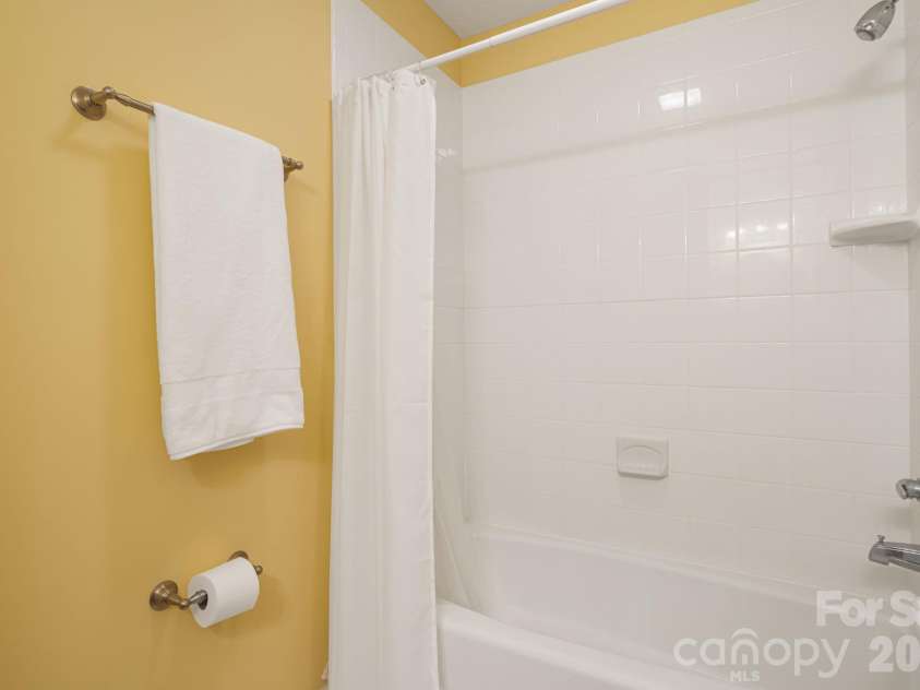 95 Ashworth Drive, Fairview, NC 28730.  MLS# CAR4402012, YatesRealty ID 54538. 