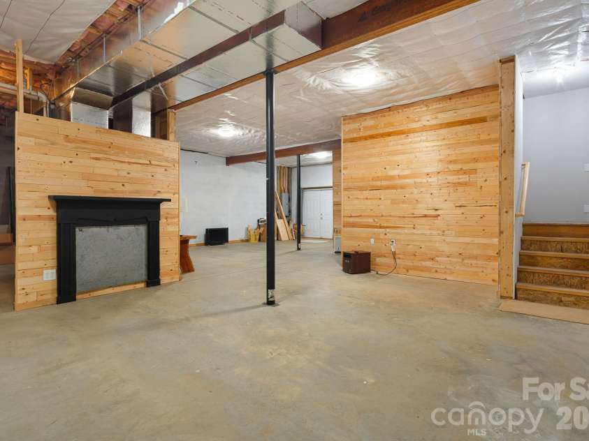 95 Ashworth Drive, Fairview, NC 28730.  MLS# CAR4402012, YatesRealty ID 54538. 