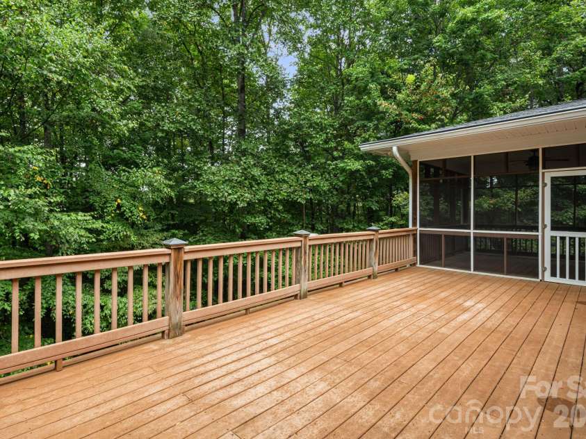 95 Ashworth Drive, Fairview, NC 28730.  MLS# CAR4402012, YatesRealty ID 54538. 