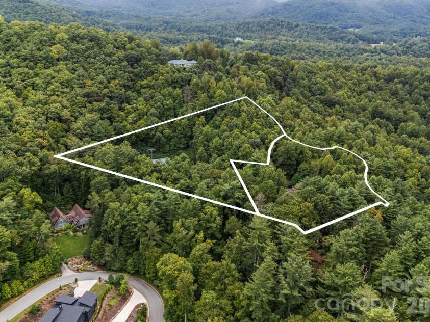 95 Ashworth Drive, Fairview, NC 28730.  MLS# CAR4402012, YatesRealty ID 54538. 