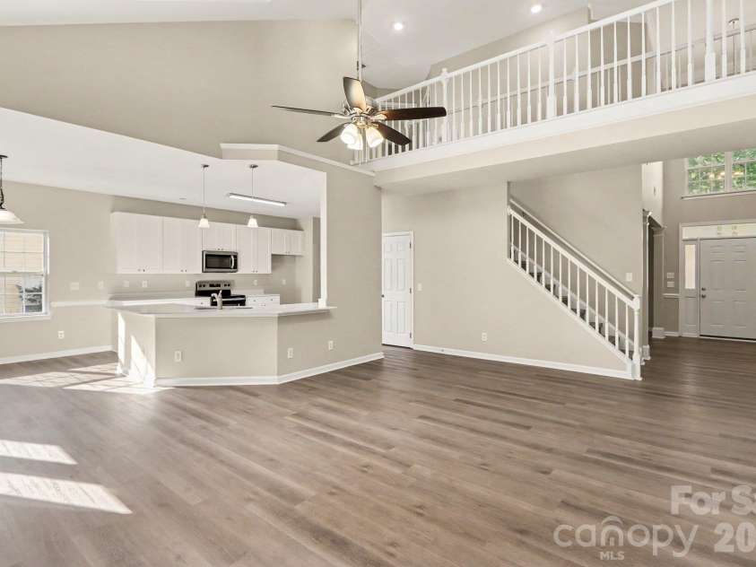 6820 Sweetfield Drive, Huntersville, NC 28078.  MLS# CAR4430573, YatesRealty ID 54539. 