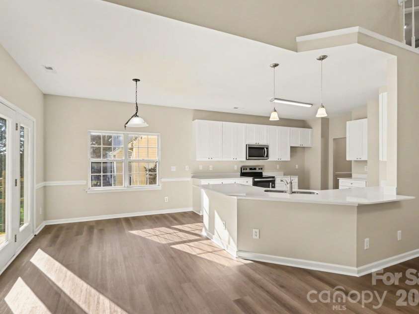 6820 Sweetfield Drive, Huntersville, NC 28078.  MLS# CAR4430573, YatesRealty ID 54539. 