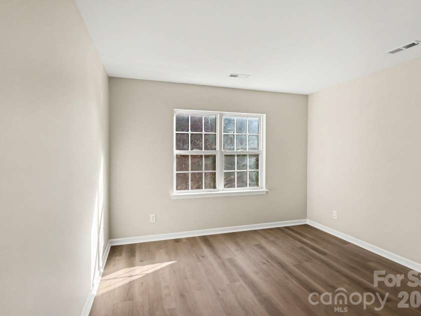 6820 Sweetfield Drive, Huntersville, NC 28078.  MLS# CAR4430573, YatesRealty ID 54539. 