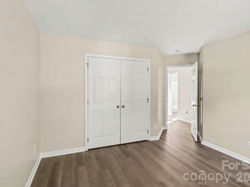6820 Sweetfield Drive, Huntersville, NC 28078.  MLS# CAR4430573, YatesRealty ID 54539. 