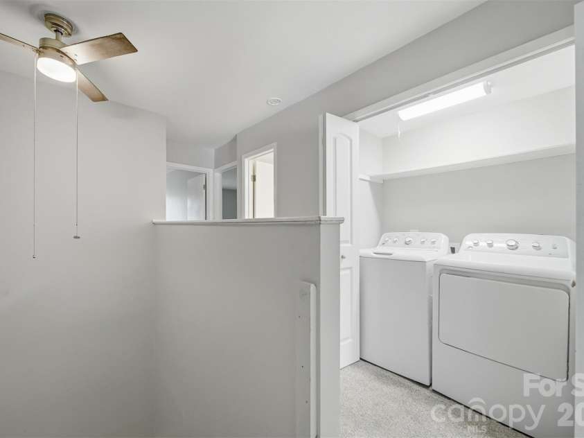 4340 Center Street, Hickory, NC 28601.  MLS# CAR4411695, YatesRealty ID 5454. 