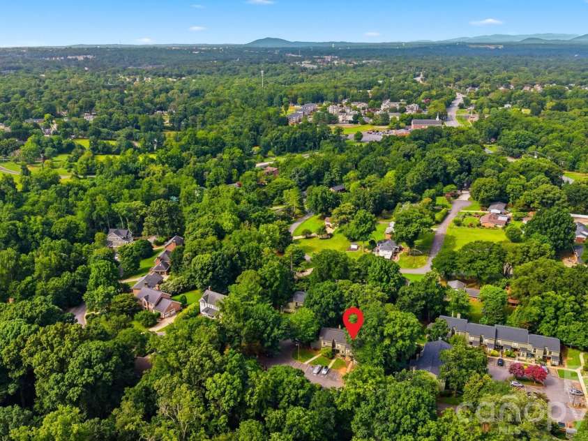 4340 Center Street, Hickory, NC 28601.  MLS# CAR4411695, YatesRealty ID 5454. 