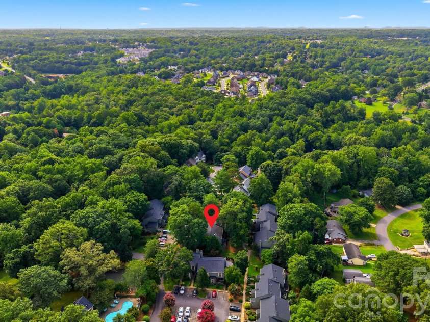 4340 Center Street, Hickory, NC 28601.  MLS# CAR4411695, YatesRealty ID 5454. 
