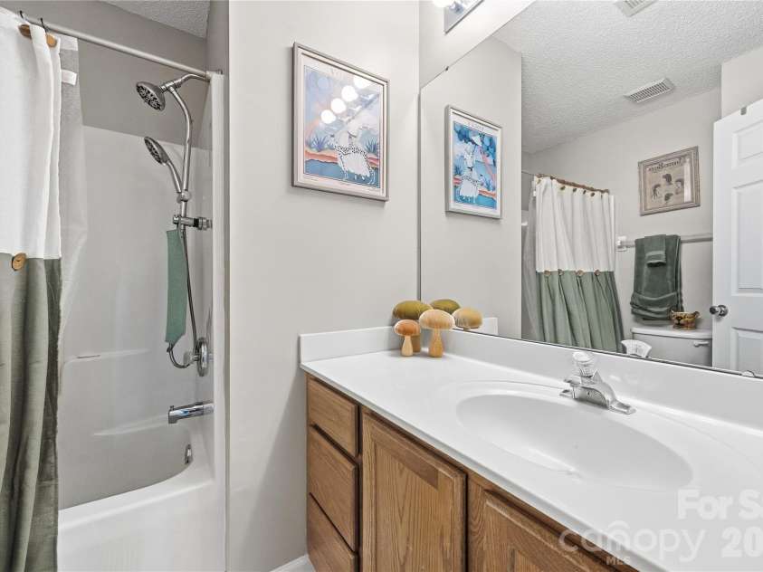7541 Sparkleberry Drive, Indian Trail, NC 28079.  MLS# CAR4430002, YatesRealty ID 54541. 