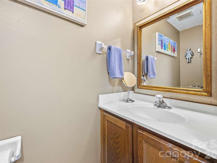 7541 Sparkleberry Drive, Indian Trail, NC 28079.  MLS# CAR4430002, YatesRealty ID 54541. 