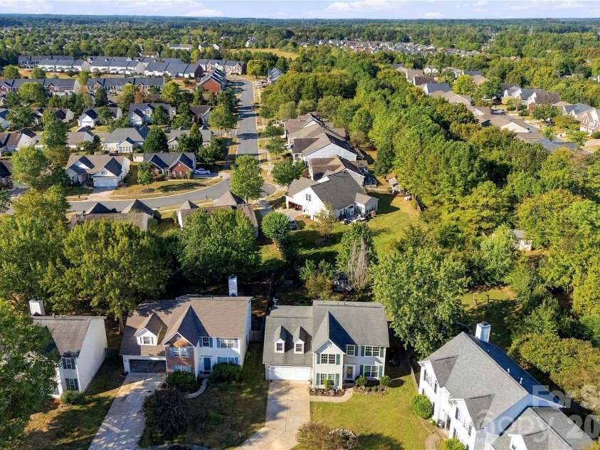 7541 Sparkleberry Drive, Indian Trail, NC 28079.  MLS# CAR4430002, YatesRealty ID 54541. 