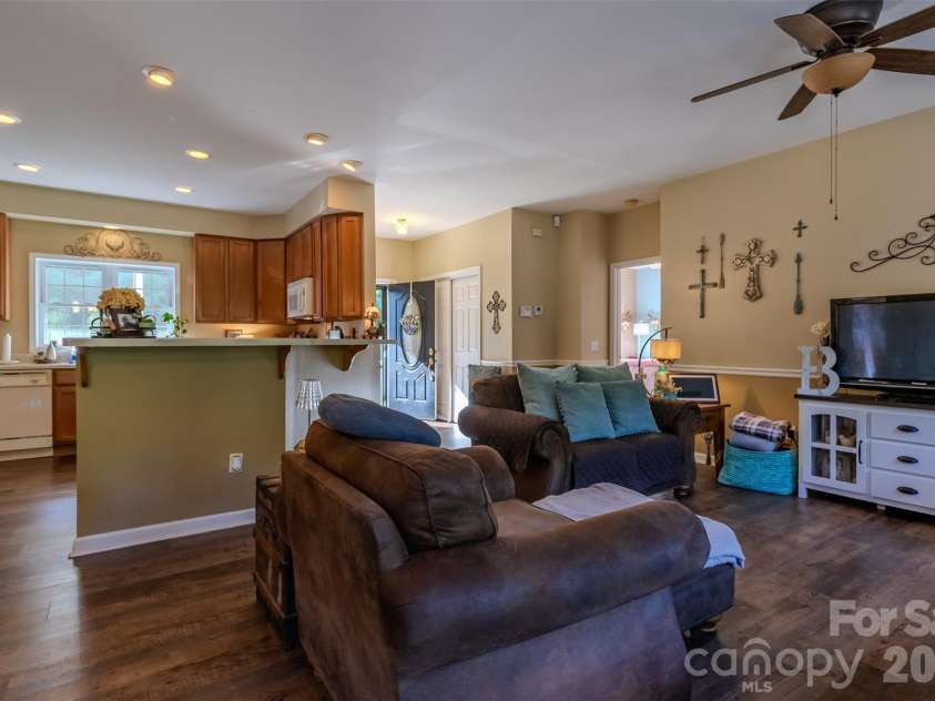 210 Paw Jims Road, Kings Mountain, NC 28086.  MLS# CAR4430698, YatesRealty ID 54545. 
