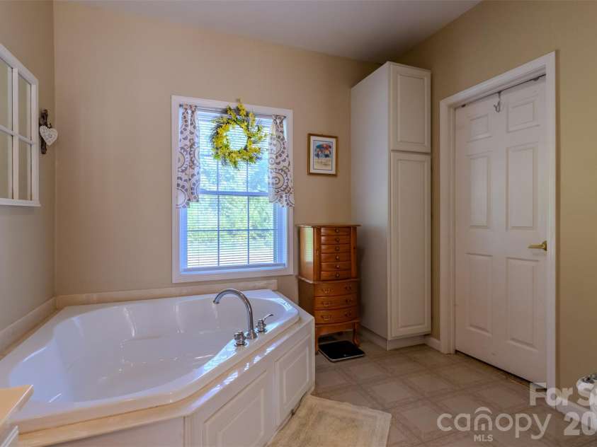 210 Paw Jims Road, Kings Mountain, NC 28086.  MLS# CAR4430698, YatesRealty ID 54545. 
