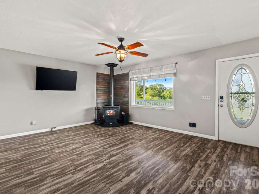 6275 Bryson City Road, Franklin, NC 28734.  MLS# CAR4431014, YatesRealty ID 54546. 