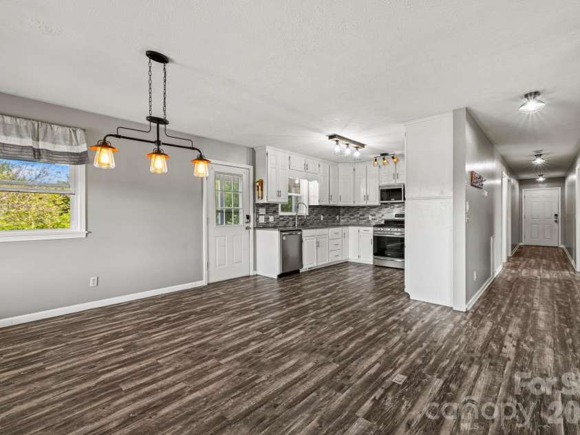 6275 Bryson City Road, Franklin, NC 28734.  MLS# CAR4431014, YatesRealty ID 54546. 