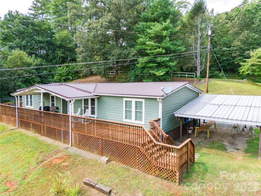 204 Grove Road, Sylva, NC 28779.  MLS# CAR4431015, YatesRealty ID 54547. 
