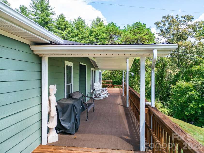 204 Grove Road, Sylva, NC 28779.  MLS# CAR4431015, YatesRealty ID 54547. 