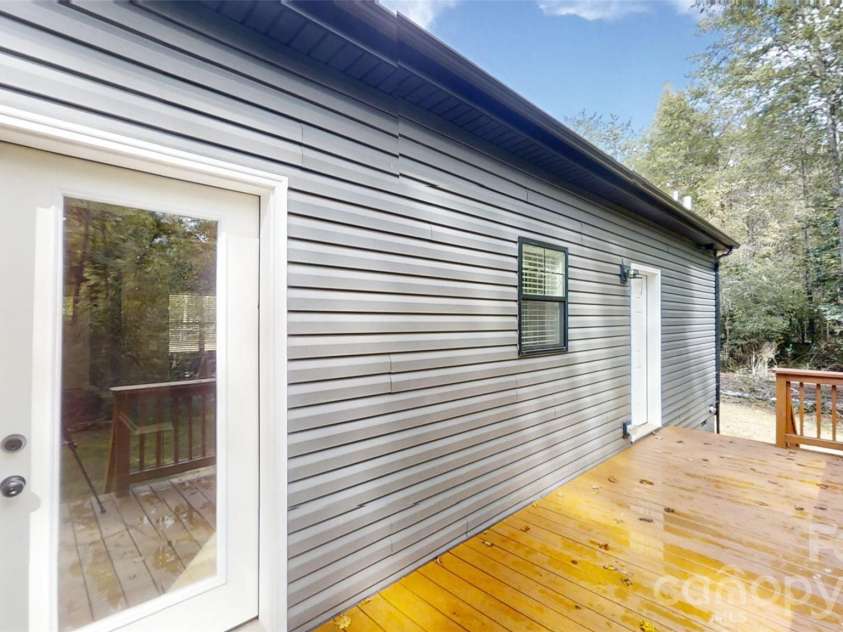 101 Riverhills Lane, Morganton, NC 28655.  MLS# CAR4401329, YatesRealty ID 54549. Back deck view