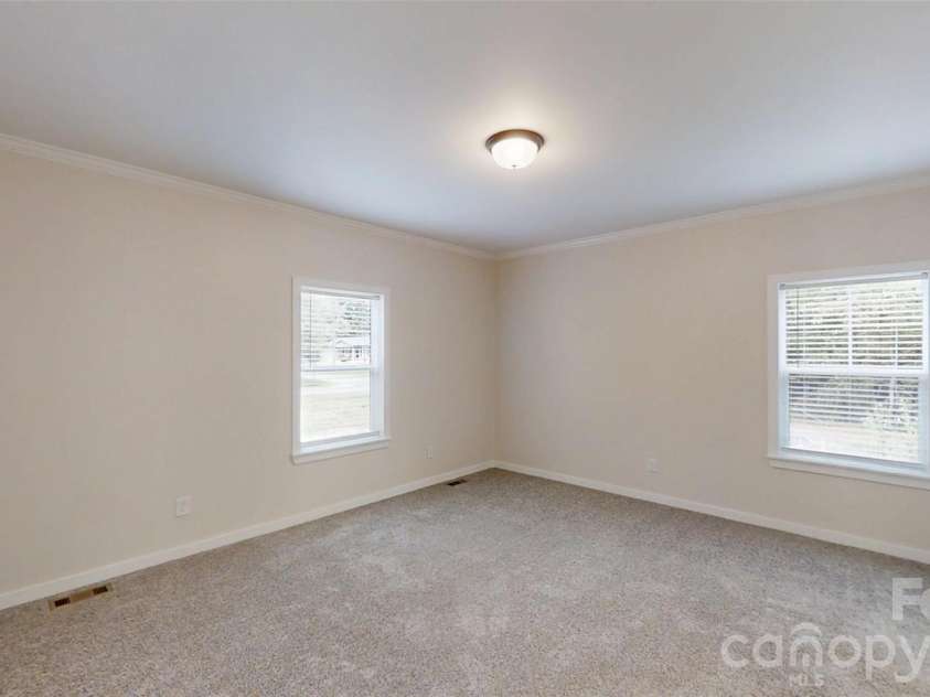 101 Riverhills Lane, Morganton, NC 28655.  MLS# CAR4401329, YatesRealty ID 54549. Master Bedroom