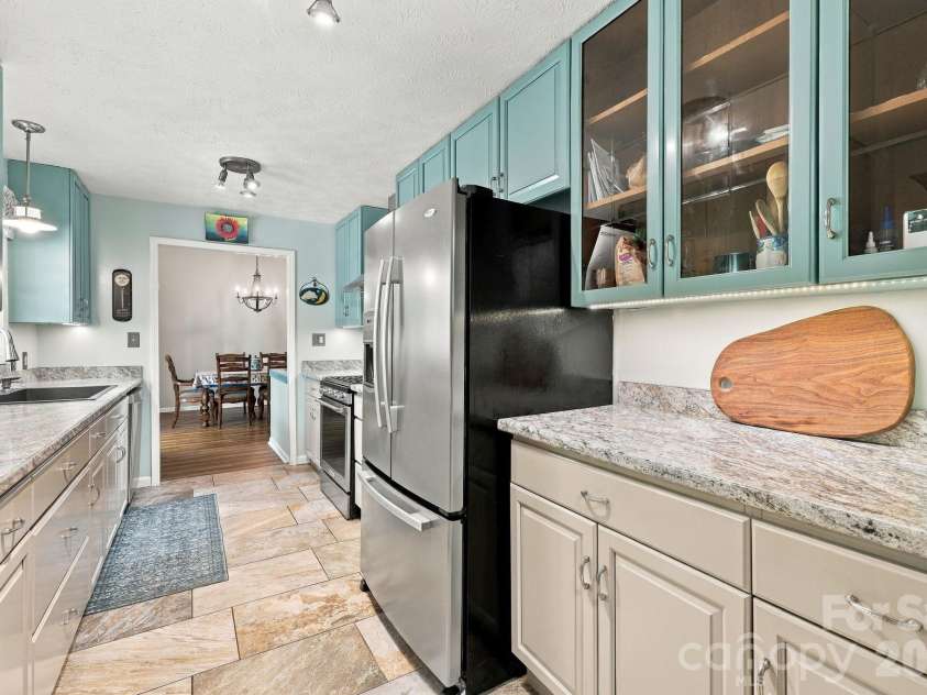 14 Cambridge Drive, Candler, NC 28715.  MLS# CAR4431024, YatesRealty ID 54554. 