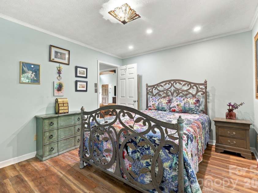 14 Cambridge Drive, Candler, NC 28715.  MLS# CAR4431024, YatesRealty ID 54554. 