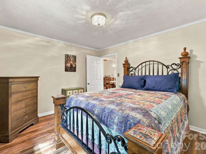 14 Cambridge Drive, Candler, NC 28715.  MLS# CAR4431024, YatesRealty ID 54554. 