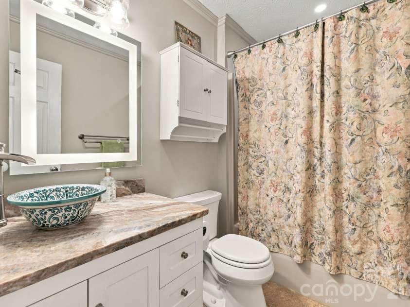 14 Cambridge Drive, Candler, NC 28715.  MLS# CAR4431024, YatesRealty ID 54554. 