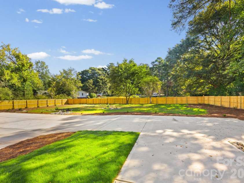 630 Modena Street, Gastonia, NC 28054.  MLS# CAR4430939, YatesRealty ID 54555. 