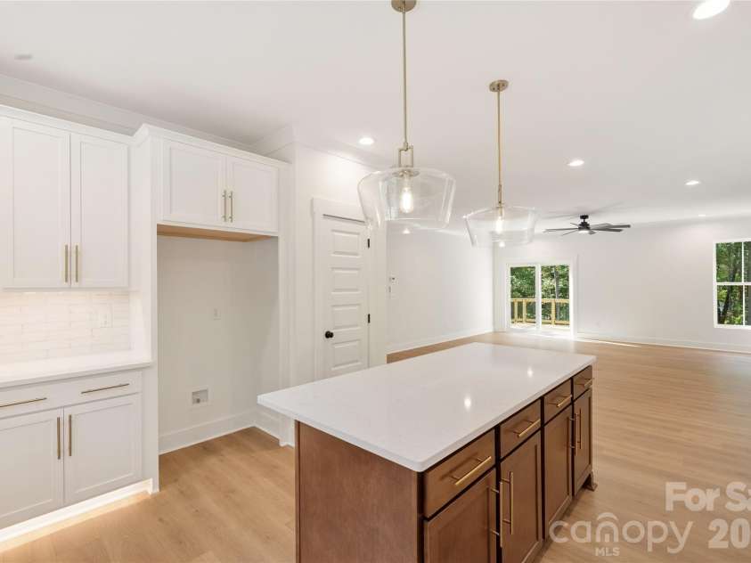 1716 Lake lee Drive, Monroe, NC 28112.  MLS# CAR4429681, YatesRealty ID 54556. 