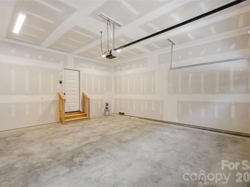 1716 Lake lee Drive, Monroe, NC 28112.  MLS# CAR4429681, YatesRealty ID 54556. 