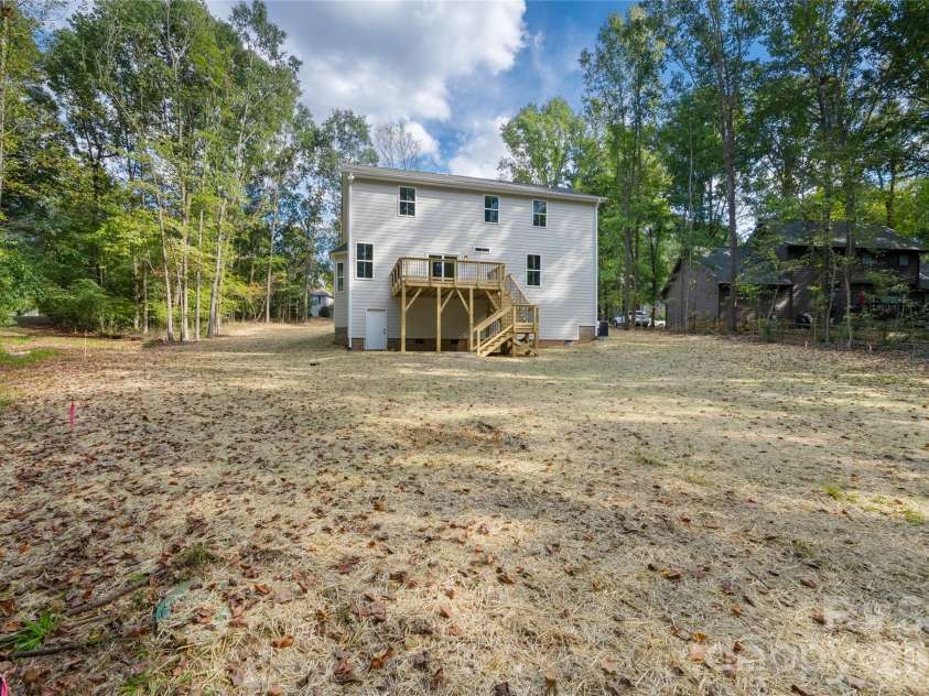 1716 Lake lee Drive, Monroe, NC 28112.  MLS# CAR4429681, YatesRealty ID 54556. 