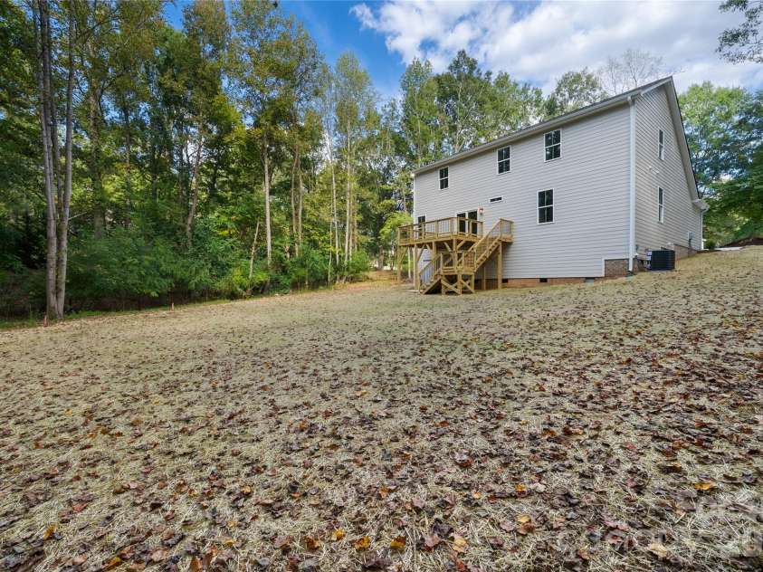 1716 Lake lee Drive, Monroe, NC 28112.  MLS# CAR4429681, YatesRealty ID 54556. 