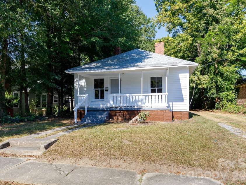 316 Stonewall Avenue, Rock Hill, SC 29730.  MLS# CAR4431020, YatesRealty ID 54557. 