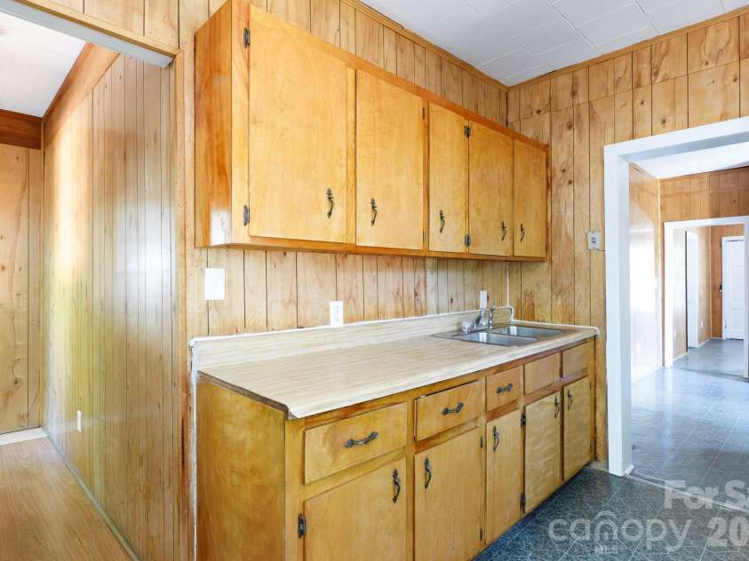 316 Stonewall Avenue, Rock Hill, SC 29730.  MLS# CAR4431020, YatesRealty ID 54557. 