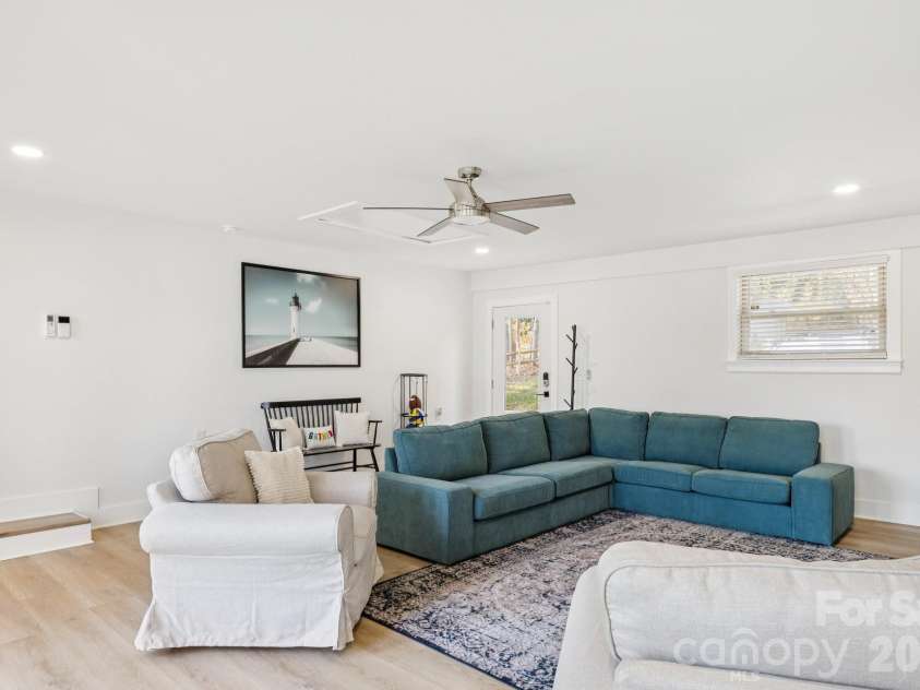 145 Murray Drive, Salisbury, NC 28146.  MLS# CAR4321343, YatesRealty ID 54560. Den/Living Room