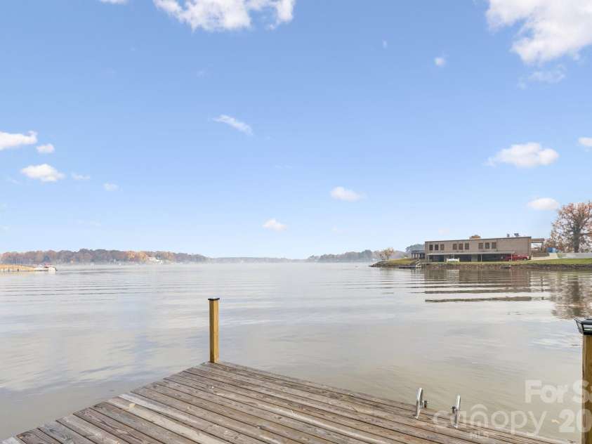 145 Murray Drive, Salisbury, NC 28146.  MLS# CAR4321343, YatesRealty ID 54560. Newly rebuilt Dock
