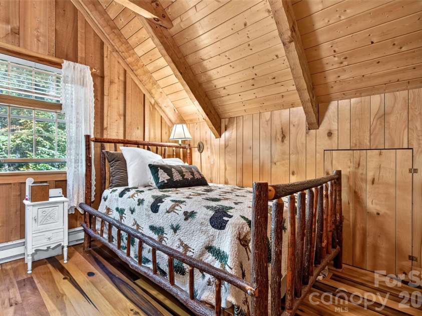 602 Quail Cove Road, Clyde, NC 28721.  MLS# CAR4423385, YatesRealty ID 54561. 