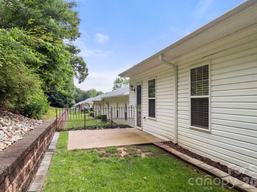 207 Crystal Springs Lane, Shelby, NC 28150.  MLS# CAR4426735, YatesRealty ID 54562. Back