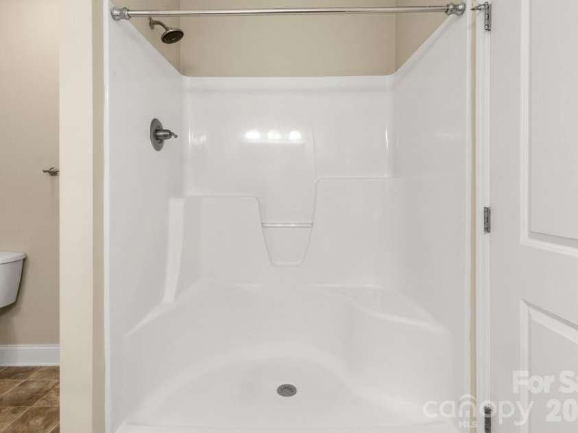 207 Crystal Springs Lane, Shelby, NC 28150.  MLS# CAR4426735, YatesRealty ID 54562. Bathroom