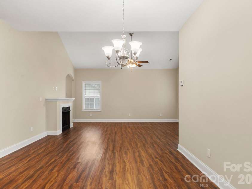207 Crystal Springs Lane, Shelby, NC 28150.  MLS# CAR4426735, YatesRealty ID 54562. Dining/living