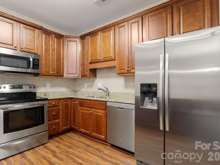 207 Crystal Springs Lane, Shelby, NC 28150.  MLS# CAR4426735, YatesRealty ID 54562. Kitchen