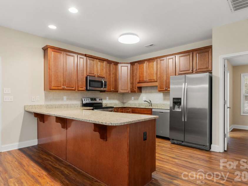 207 Crystal Springs Lane, Shelby, NC 28150.  MLS# CAR4426735, YatesRealty ID 54562. Kitchen