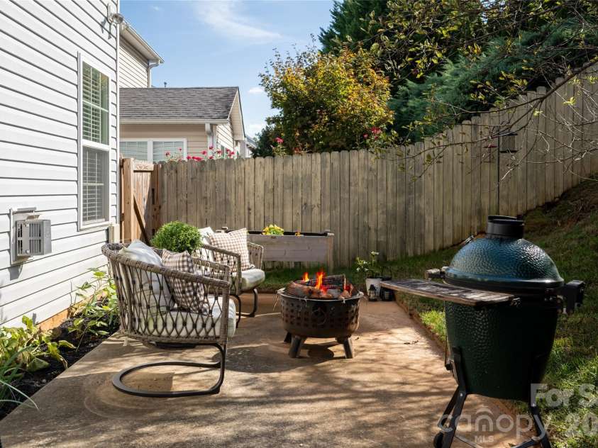 34 Manderley Way, Arden, NC 28704.  MLS# CAR4429931, YatesRealty ID 54565. 