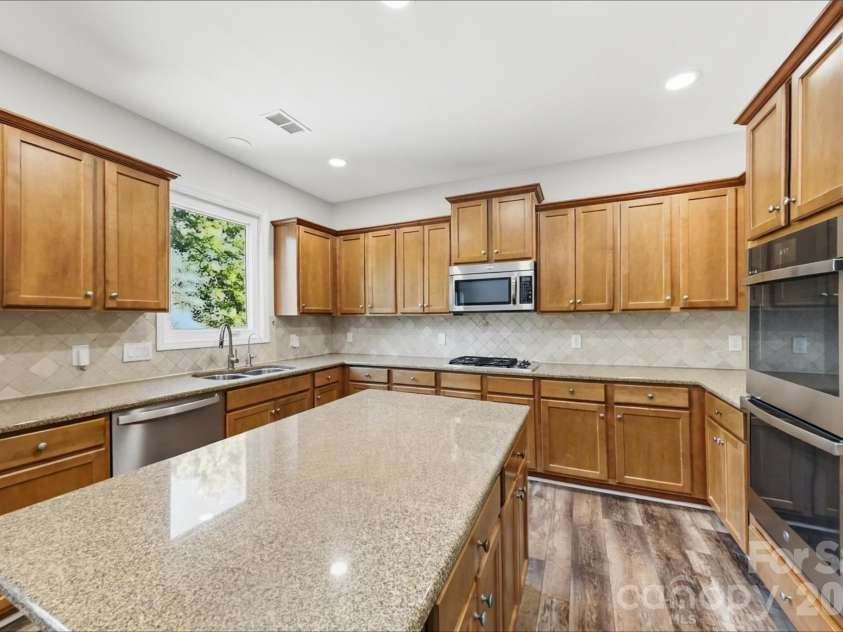 13605 Porter Creek Road, Charlotte, NC 28262.  MLS# CAR4431043, YatesRealty ID 54566. 
